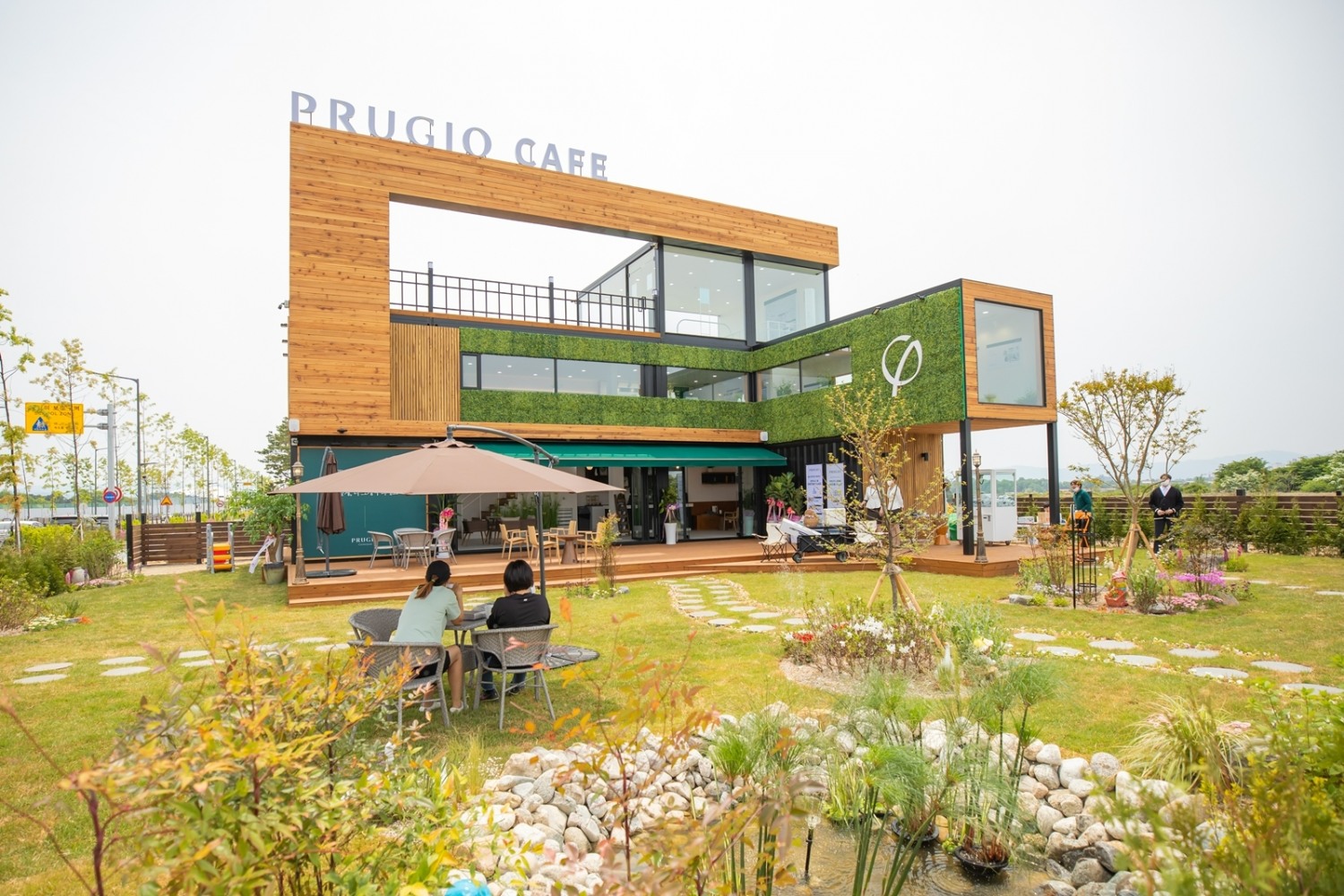 푸르지오 카페 전경.(사진=대우건설)