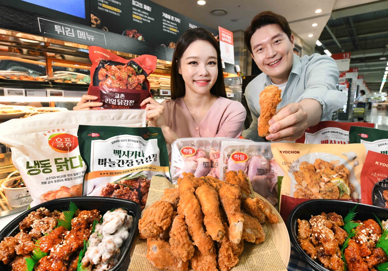 홈플러스, 외식 물가 잡는 ‘치킨 대전’ 개최