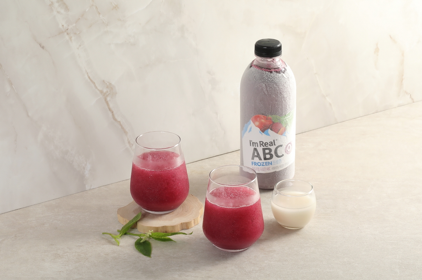 풀무원, 얼려먹는 생과일주스 ‘아임리얼 프로즌’ 활용 여름 레시피 공개