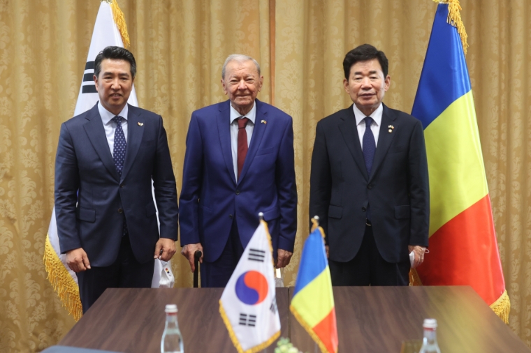 김진표 의장, 우리안 초대 주한 루마니아 대사 접견