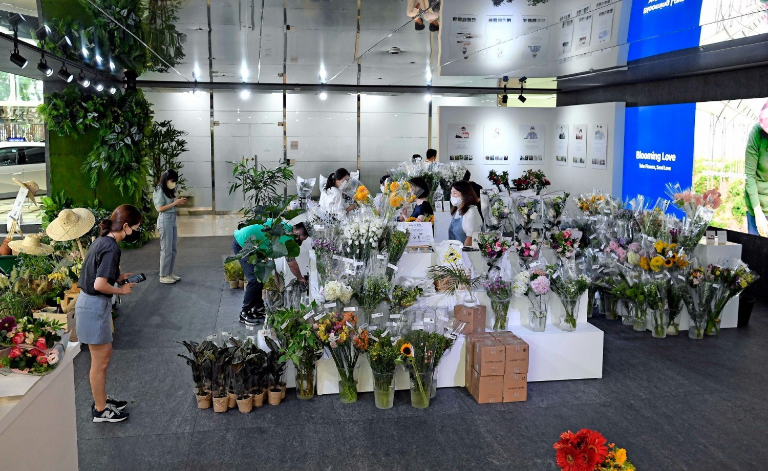 현대자동차 양재 본사(서울 서초구 소재) 로비에서 운영된 '플라워 마켓'의 모습.(사진=현대자동차)