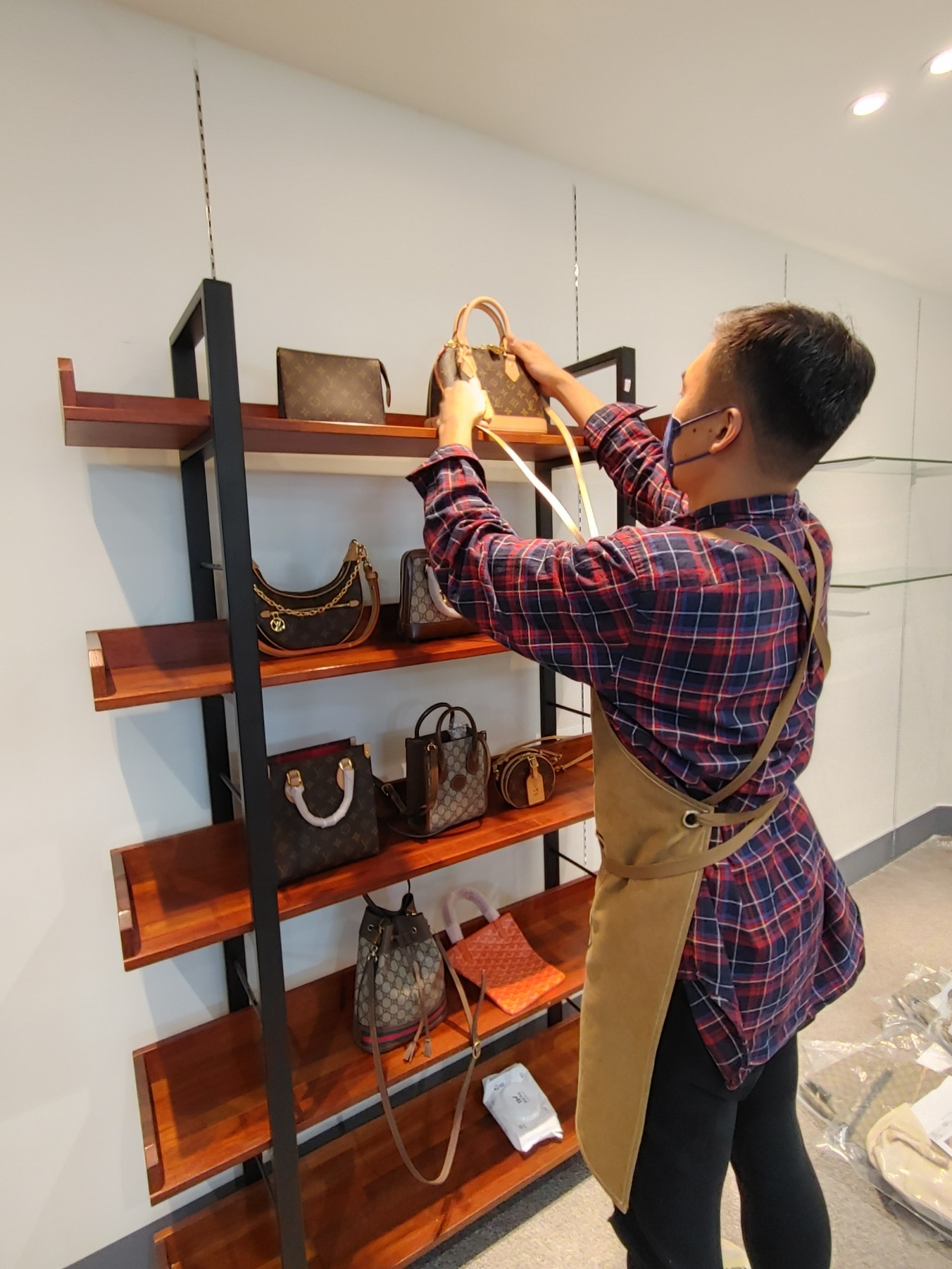 “짝퉁 가방 선물한 전 남친”…월드리페어, 각양각색 에피소드 공개