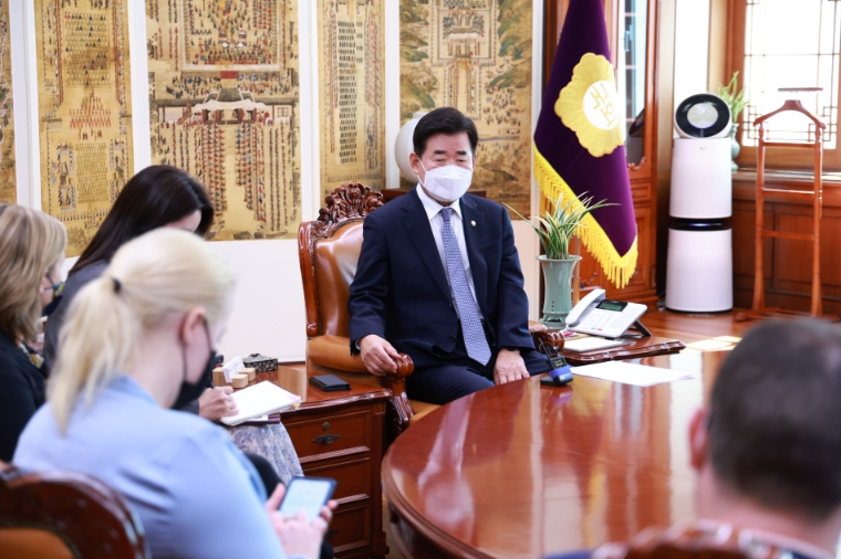 김진표 의장, 美 주요 언론사 기자단 접견