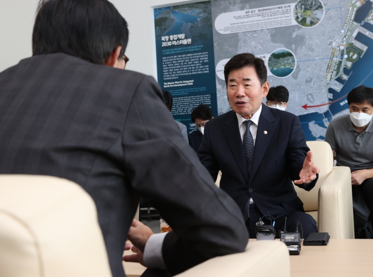 김진표 의장, 부산 두 번째 방문...'부산엑스포 홍보대사 자임'