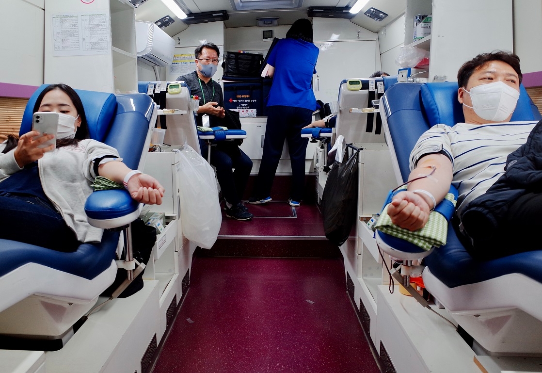 국토안전관리원 임직원 단체 헌혈.(사진=국토안전관리원)