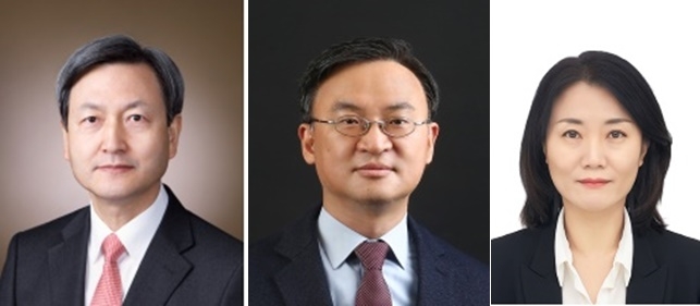 (사진왼쪽부터) 2022년 헌법재판소 모범 국선대리인 박홍우·최승재·전혜경 변호사.(제공=헌법재판소)