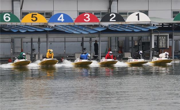 미사리경정장에서 선수들이 온라인스타트로 경주를 시작하고 있다. (사진=국민체육진흥공단)