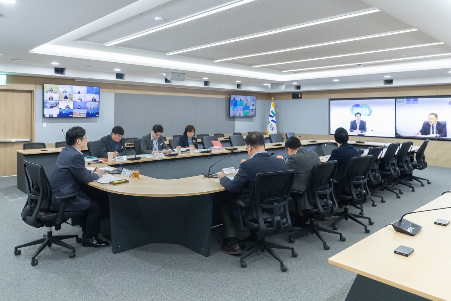 1분기 재정집행 시·군 점검회의를 진행하고 있다.