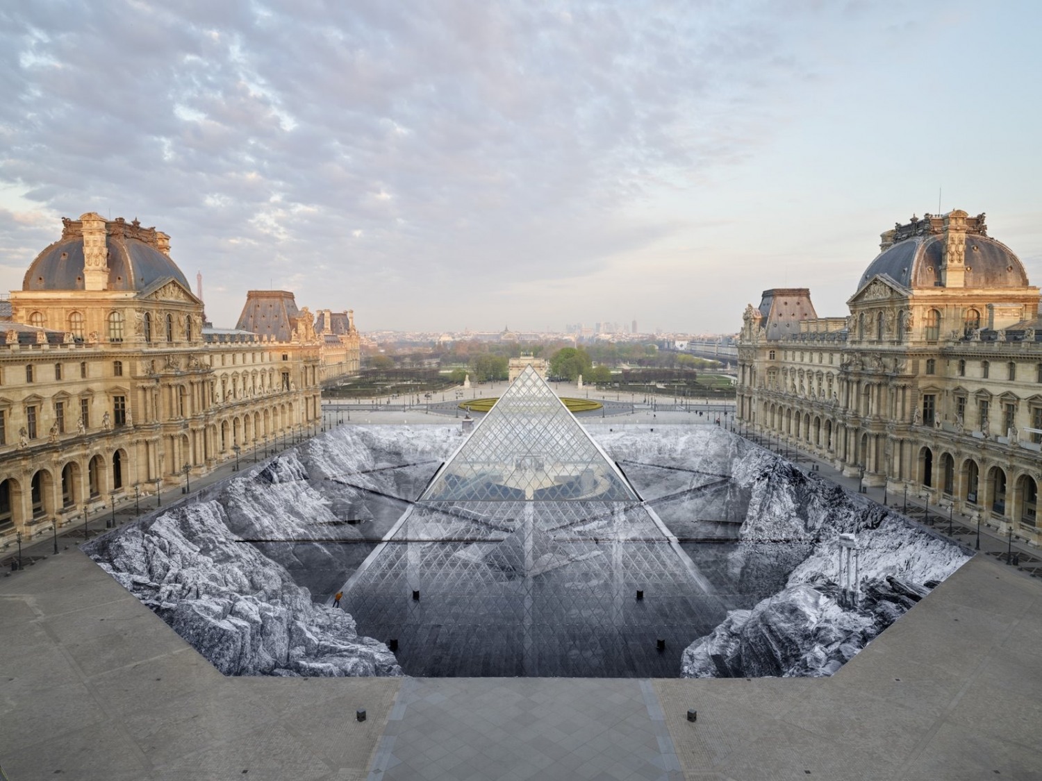 롯데호텔_JR au Louvre et le Secret de la Grande Pyramide, 30 Mars 2019, 6h5. (사진=시그니엘 서울)
