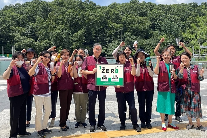 수서역 임직원 탄천 환경정화 활동.(사진=SR)