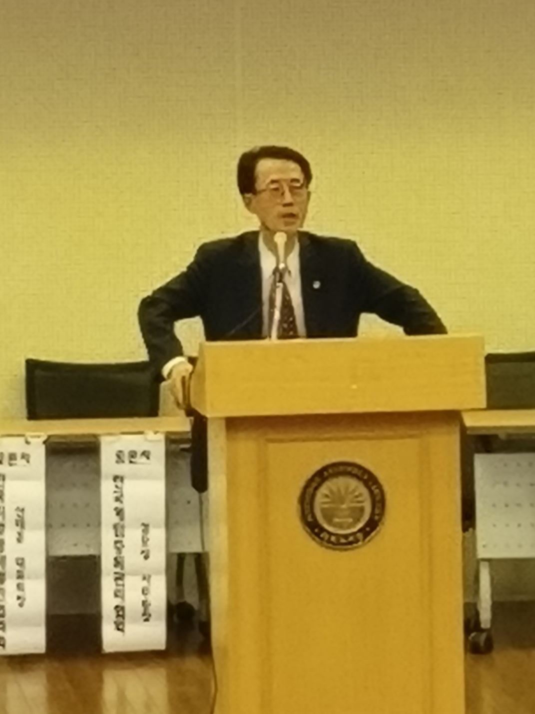 지난 4일, 국회도서관 대강당에서 열린 국민의 힘 4차산업혁명 특별위원회 한대규 위원장이 한민족 대통합 일천만 순수 시민 서명 발대식을 에서 인사말을 하고 있다.