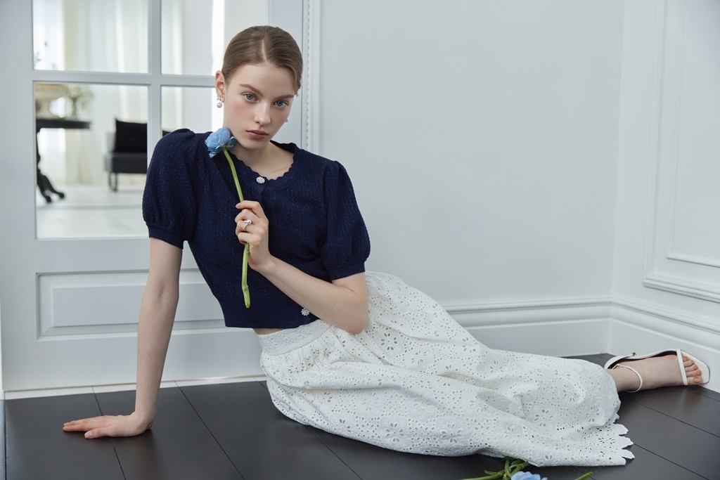 이랜드 로엠, 여름 시즌 시그니처 컬렉션 발표