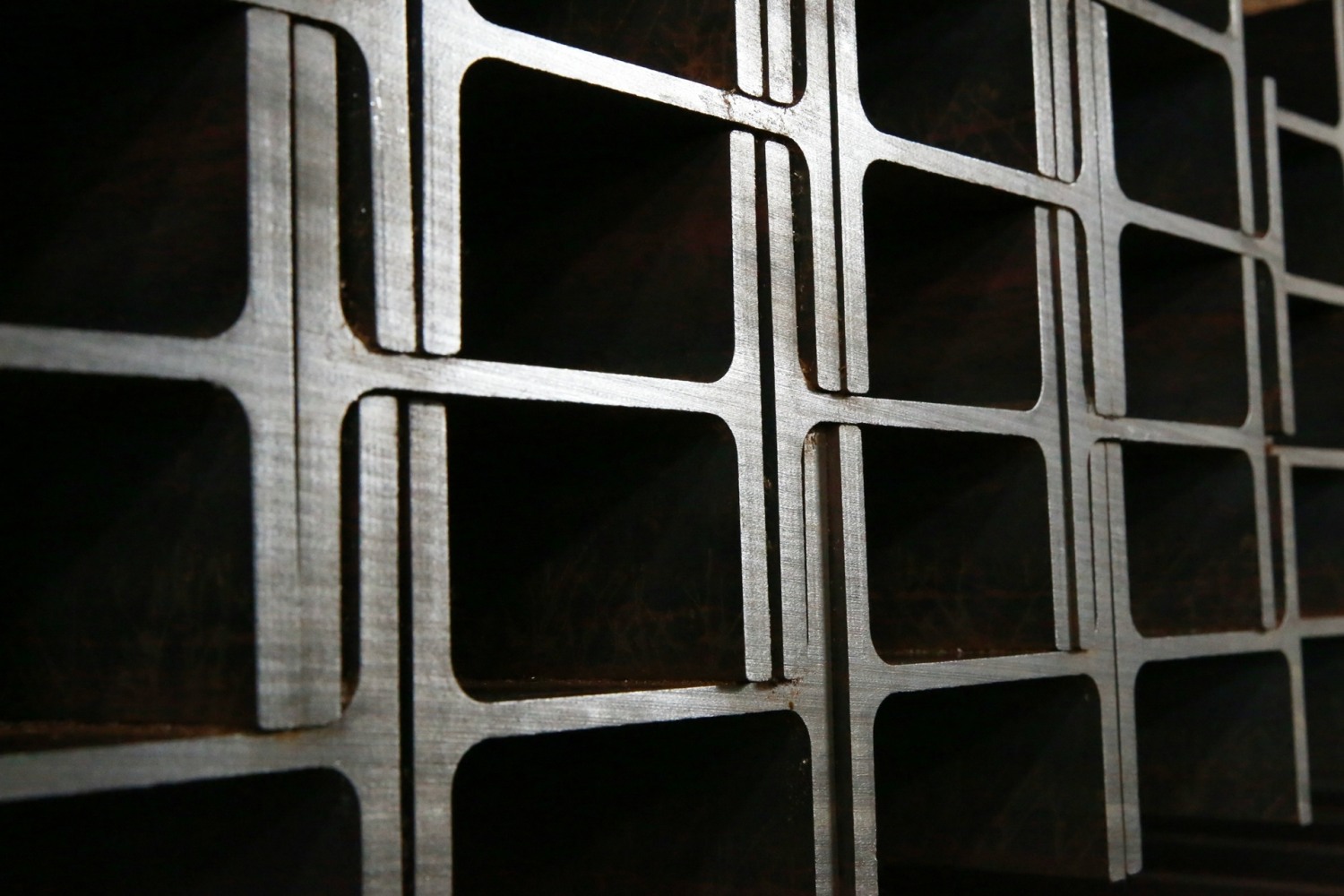 EPD인증을 받은 동국제강 형강 제품.(사진=동국제강)