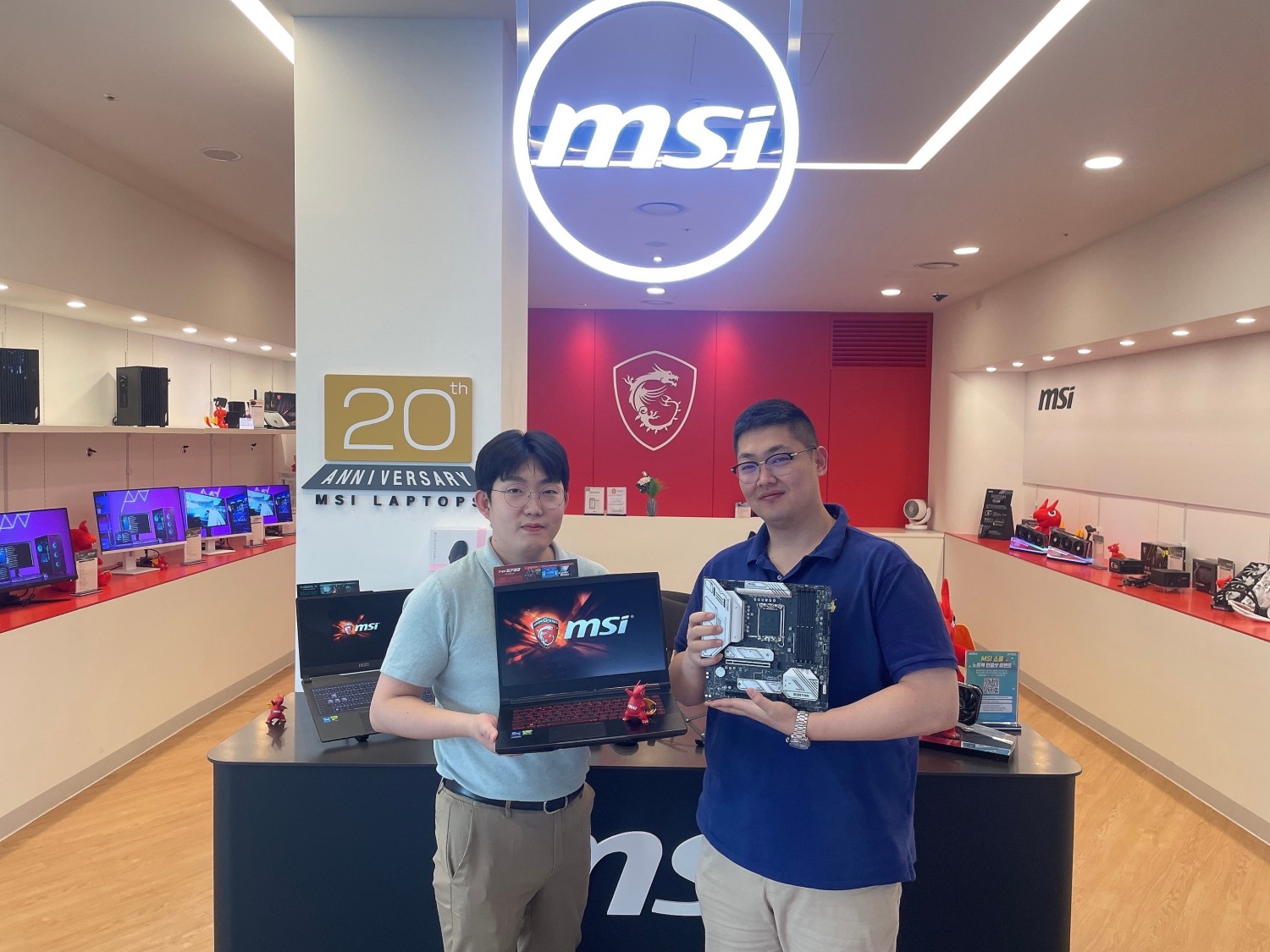 전자랜드, 용산본점에 MSI 국내 최초 오프라인 쇼룸 오픈