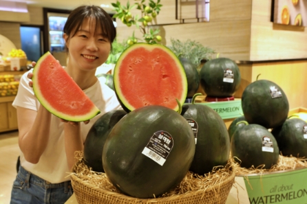 롯데백화점, 정읍 흑수박 판매