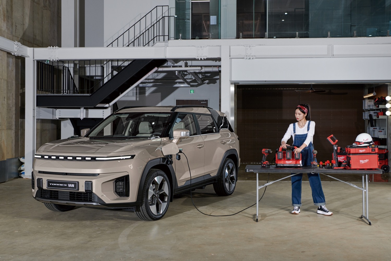 KG 모빌리티, 국내 전기 SUV 최초 ‘토레스 EVX 밴’ 출시