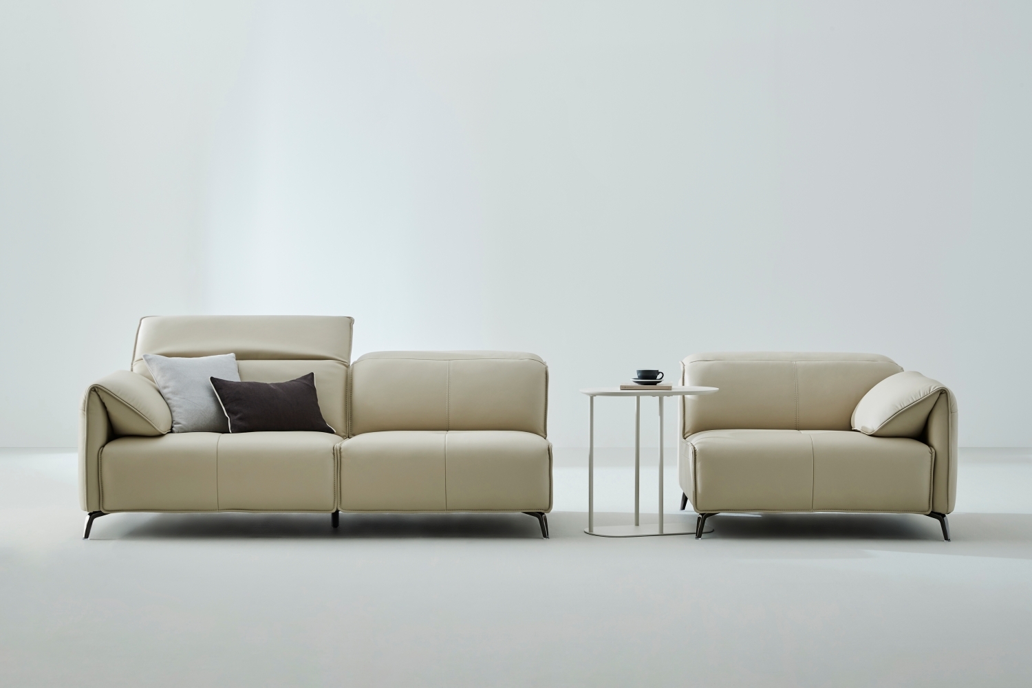 천연가죽 소파 뉴플루드.(사진=한샘)