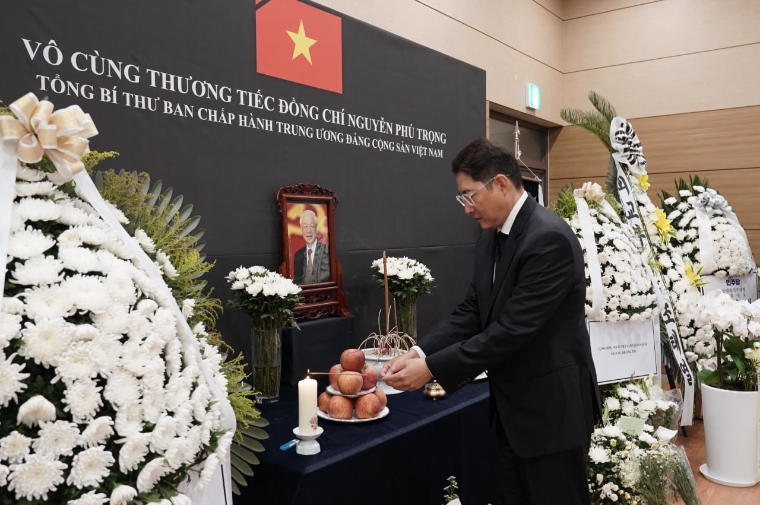 조현준 효성 회장, 응우옌 푸 쫑 베트남 서기장 조문