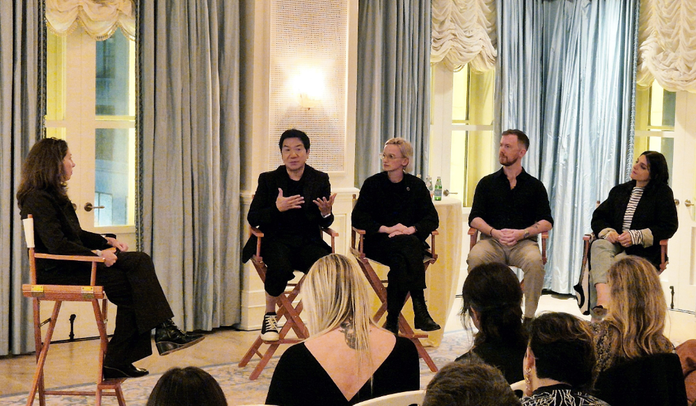 뉴욕 기후 주간 행사에서 패널 토론 중인 (왼쪽부터) RISD 전략 파트너십 담당 부학장 세라 커닝햄(Sarah Cunningham), 현대제네시스글로벌디자인담당 이상엽 부사장, 디자이너 샬롯 맥커디(Charlotte McCurdy), 까르티에 이노베이션 전 디렉터 앤드류 하르사거(Andrew Haarsager), '슬로우 팩토리' 설립자 셀린느 세만(Celine Semaan).(사진=현대자동차)