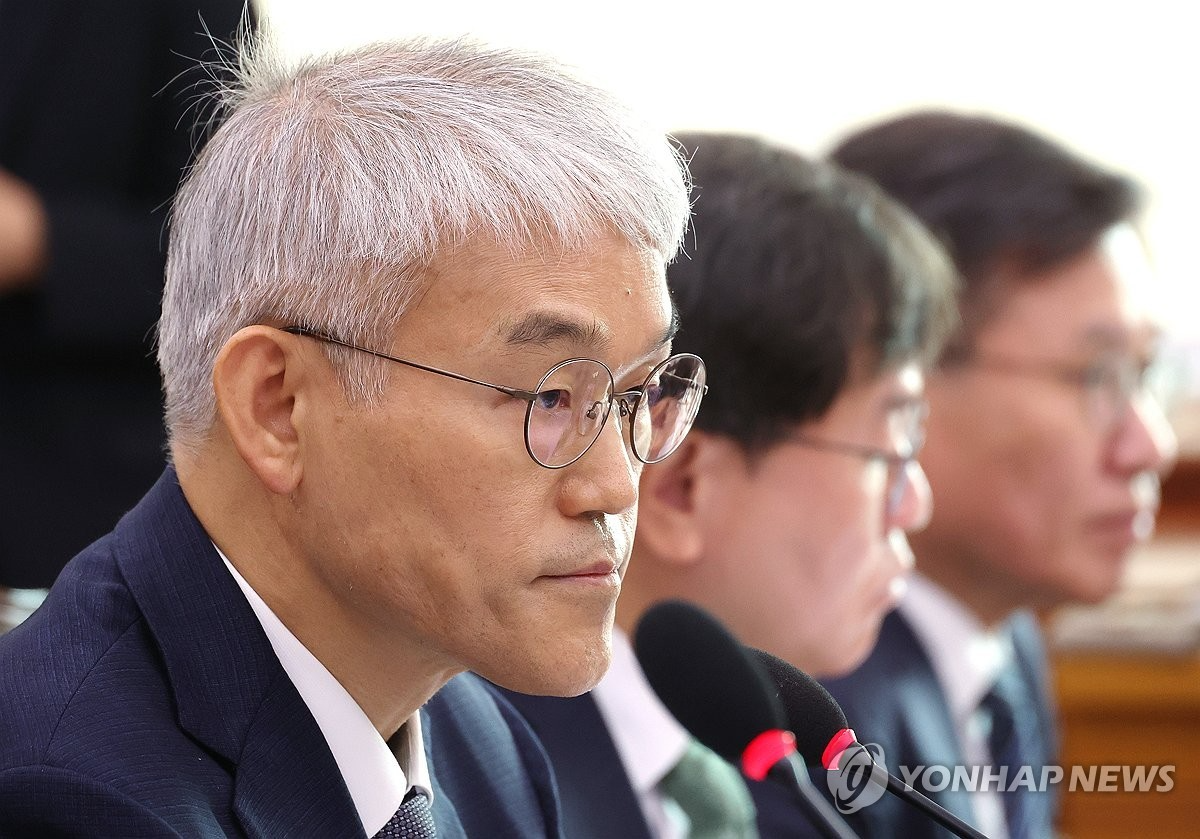 답변하는 천대엽 법원행정처장.(사진=연합뉴스)