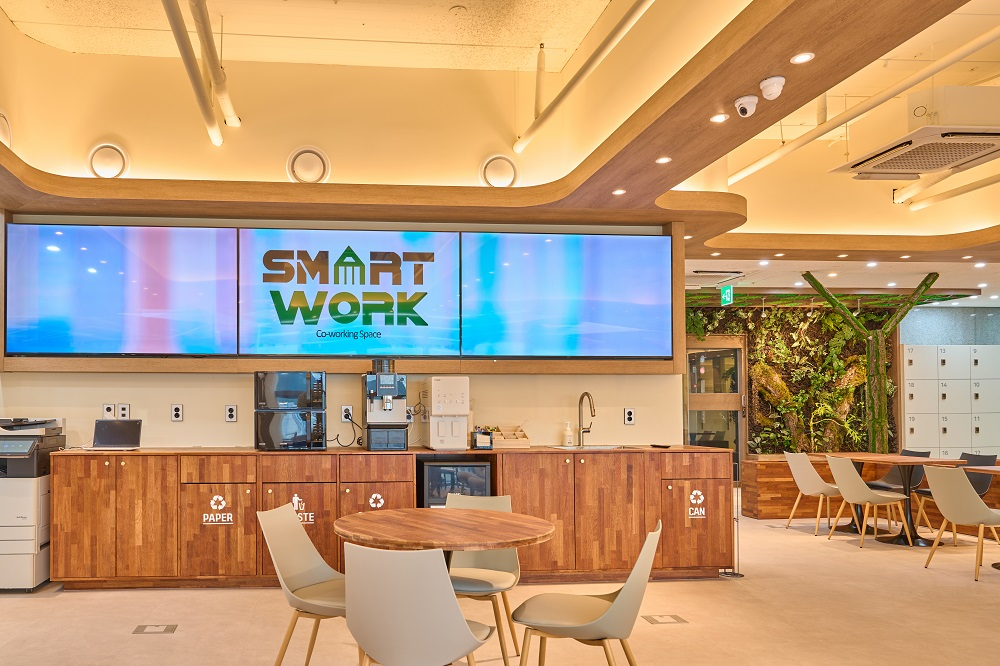 엠게임, 부산에 창업형 공유 오피스 ‘스마트워크’ 오픈