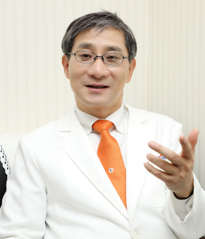 목동 힘찬병원 이수찬 대표원장. 사진=힘찬병원