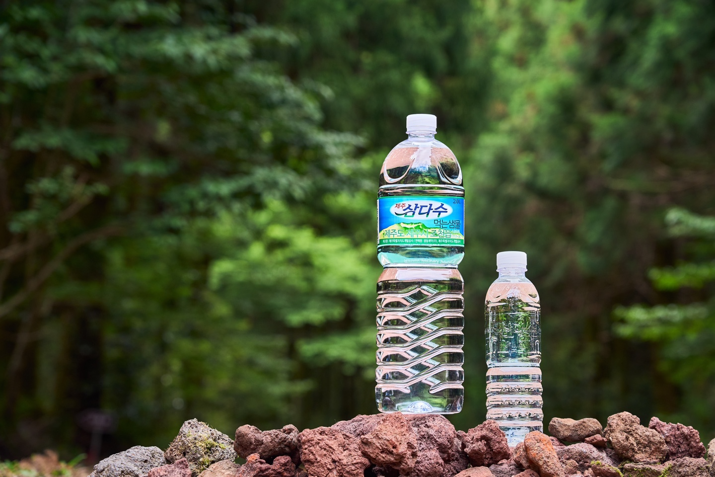 제주삼다수 '무결점 삼다수' 위해 병 제조·수질 검사 직접 나서