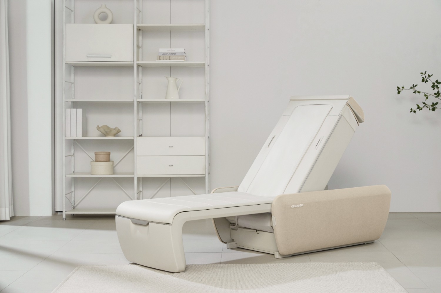 세라젬, ‘마스터 V9 2025년형’ 정식 선보여