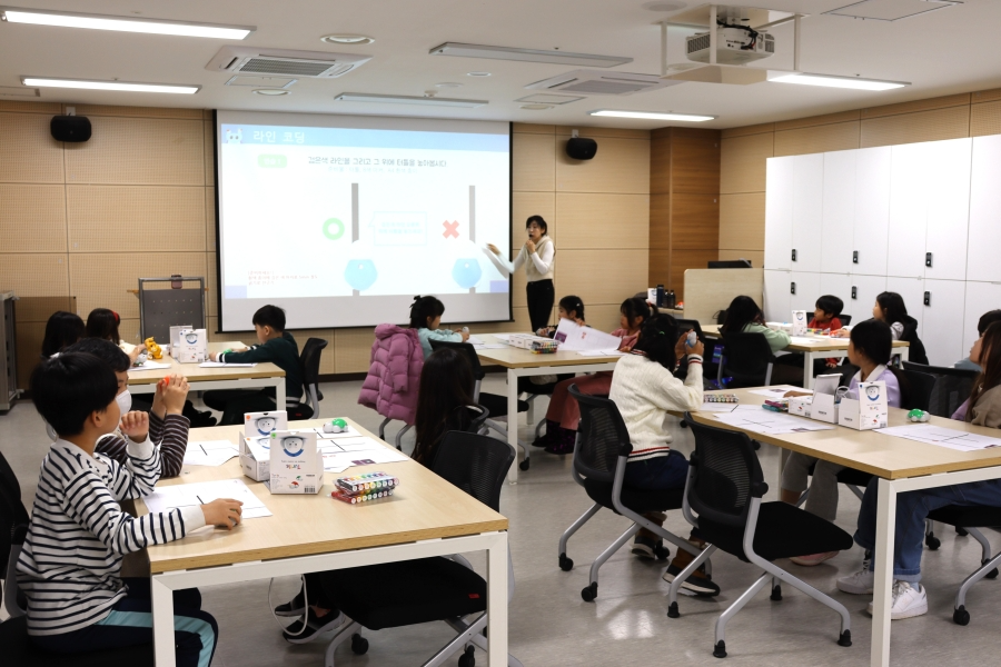 웹젠 임직원 자녀 코딩 교육 교실, 2024년 하반기 ‘Let’s PLAY 코딩!' 진행