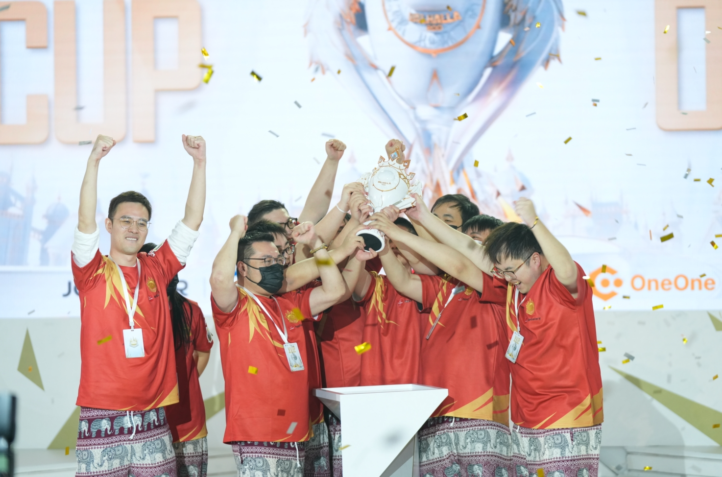 라그나로크 오리진 ‘발할라 월드컵’ 우승팀 조망만물적첨탑(眺望万物的尖塔) 길드. 사진=그라비티