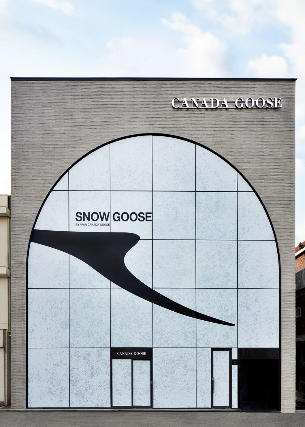 롯데지에프알, ‘스노우구스 바이 캐나다구스’ 팝업 실시