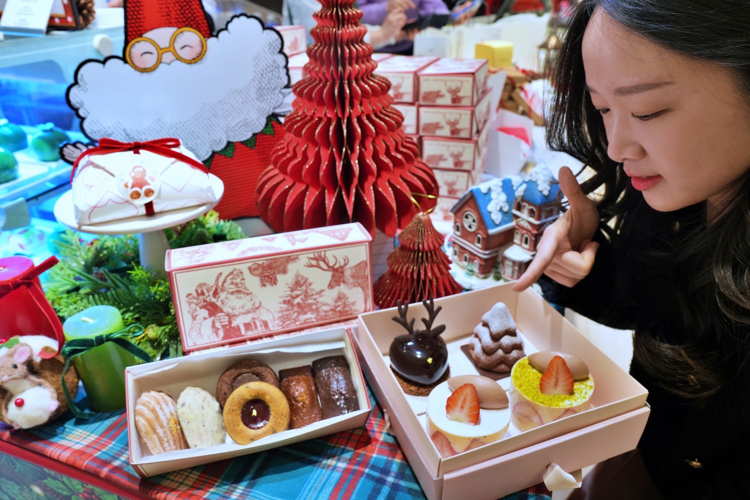 롯데백화점, 크리스마스 디저트 팝업스토어 열어