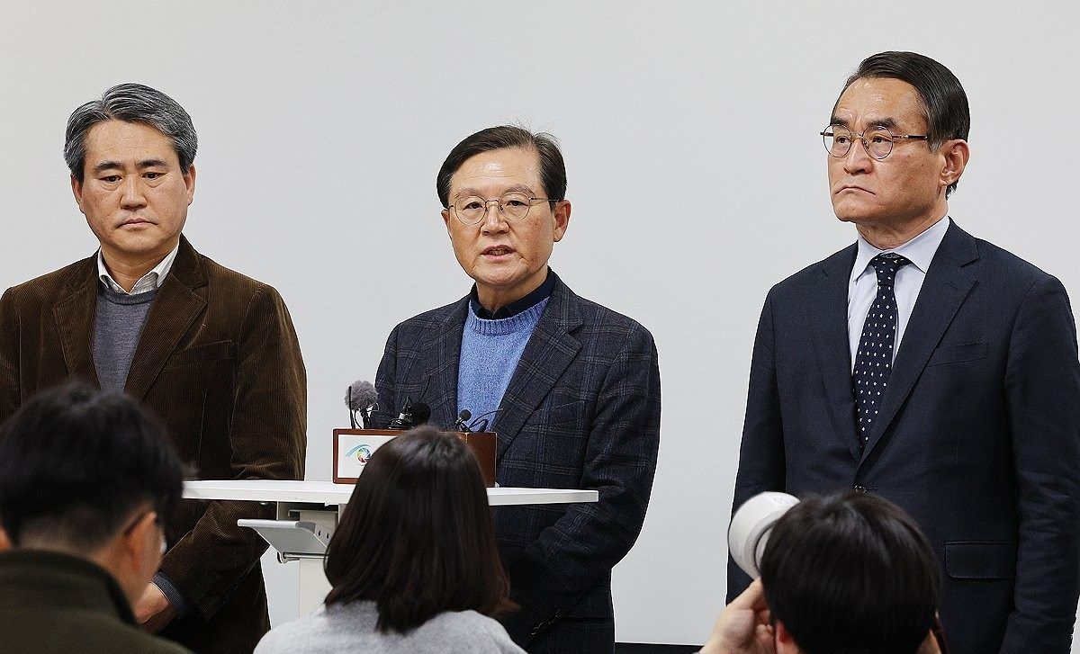 윤갑근 변호사 기자간담회(사진=연합뉴스)