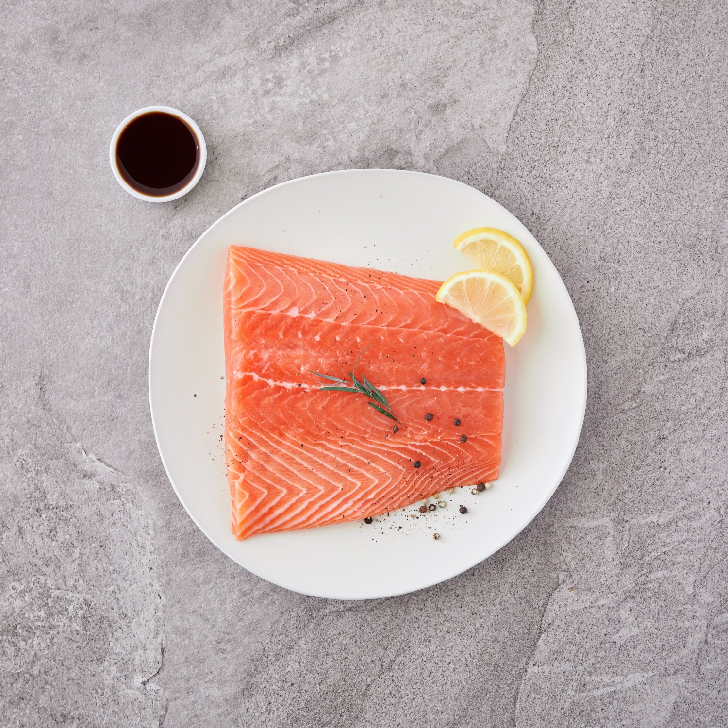 롯데마트, 노르웨이 연어 할인 판매