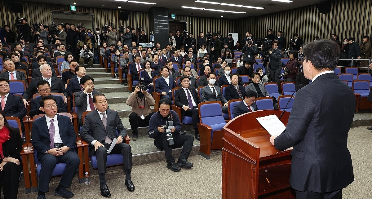 비상의총에서 발언하는 권성동 원내대표(사진=연합뉴스)