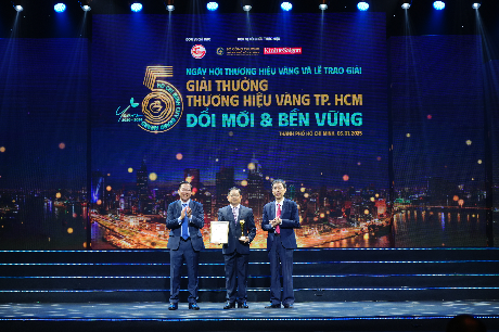 이랜드 ‘탕콤’ 호치민시 골든 브랜드 어워드 3년 연속 수상