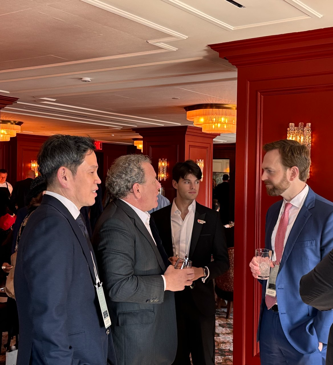 한 달 만에 다시 만난 정용진-트럼프家 '눈길'