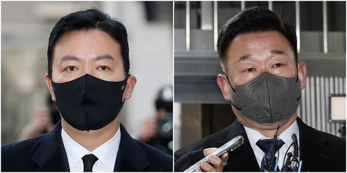 김성훈 경호처 차장(왼쪽)과 이광우 경호본부장(사진=연합뉴스)