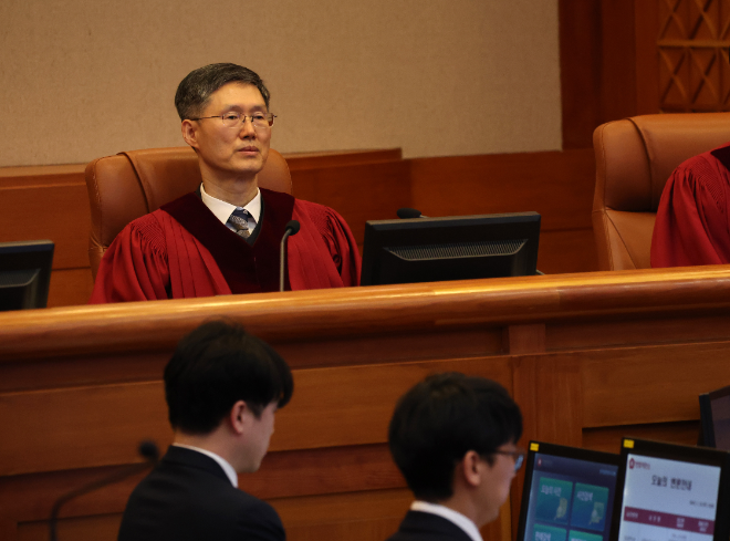 윤 대통령 탄핵심판 4차 변론 자리한 문형배 직무대행.(사진=연합뉴스)