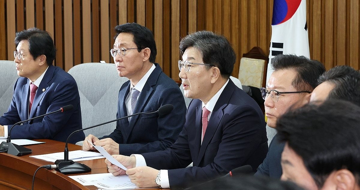 원내대책회의서 발언하는 권성동 원내대표(사진=연합뉴스)