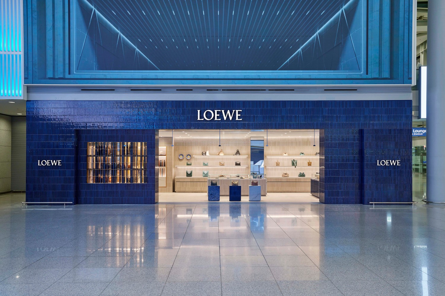 신라면세점, 인천국제공항에 ‘로에베’ 매장 오픈