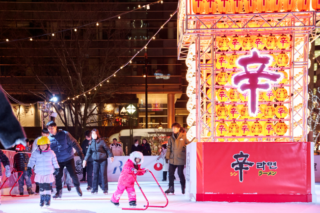 농심, 일본 삿포로 눈축제 기간 ‘신라면 아이스링크’ 운영