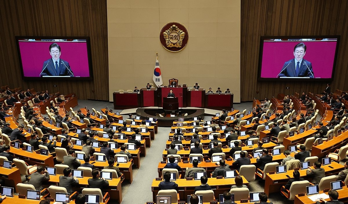 더불어민주당 이재명 대표의 국회연설을 여야 의원들이 본회의장에서 청취하고 있다.(사진=연합뉴스)