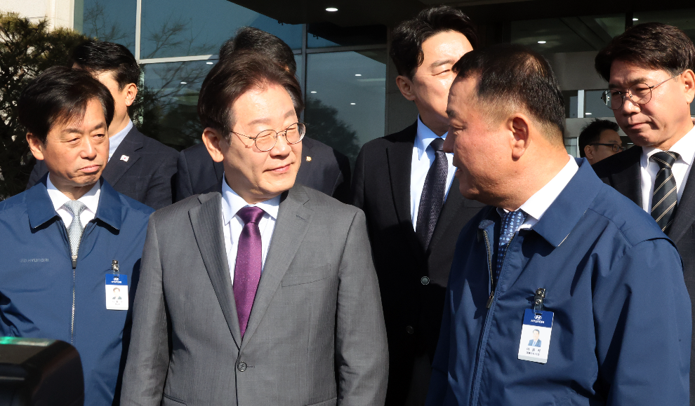 현대차 공장 방문한 이재명 대표(사진=연합뉴스)