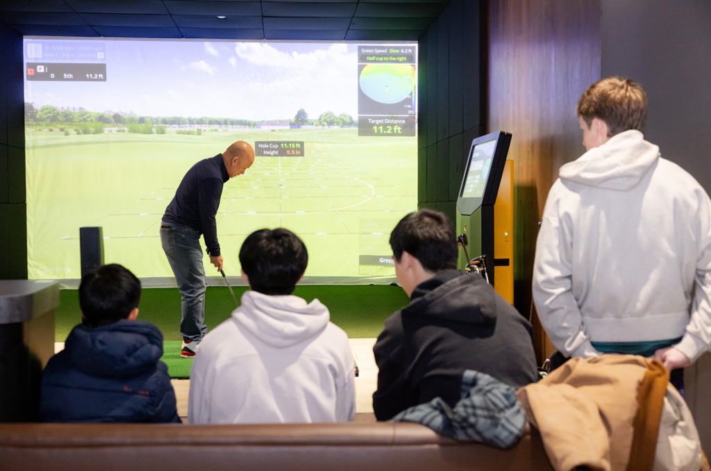 카카오 VX ‘프렌즈 스크린’, 미국 직영매장 오픈