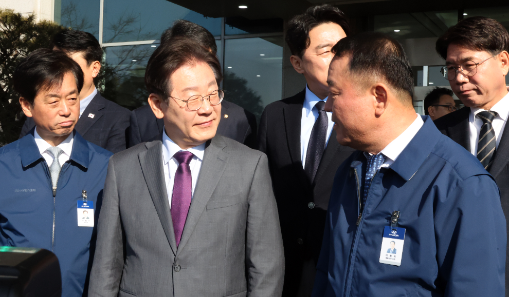 현대차 공장 방문한 이재명 대표(사진=연합뉴스)