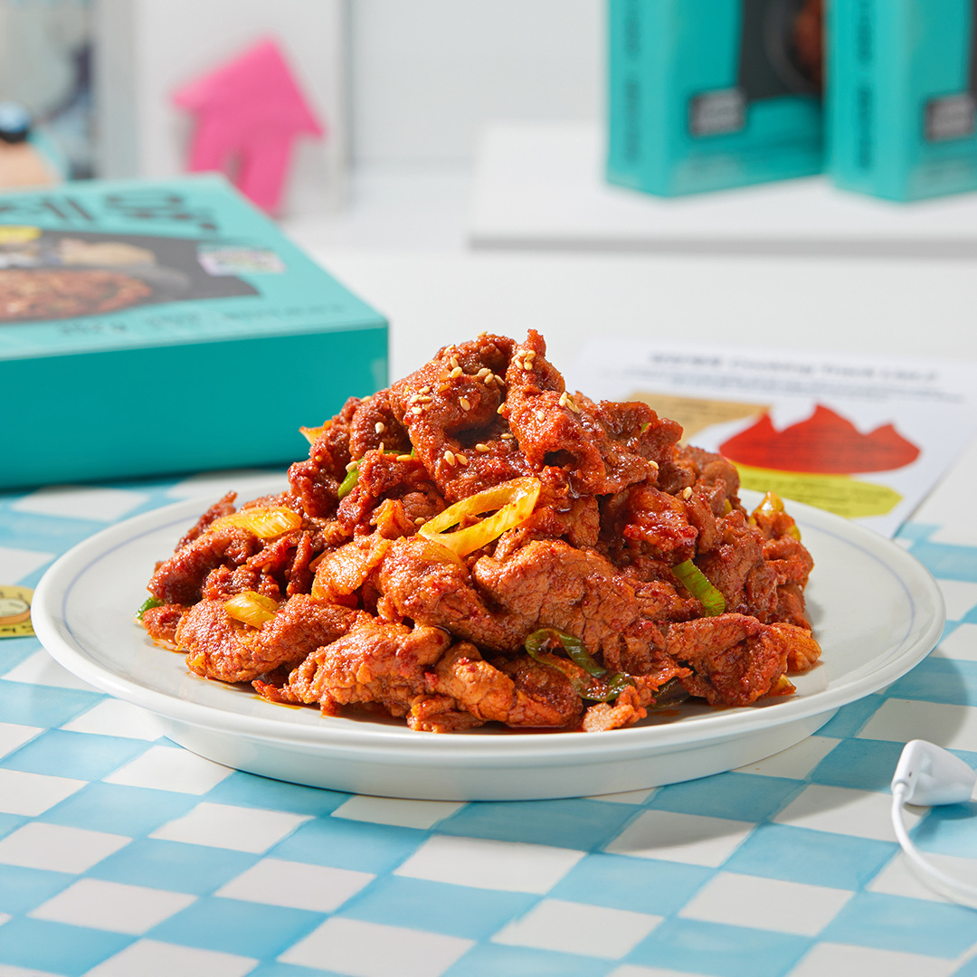 배민 B마트 '최애의 맛 EP.01 옆집제육 - 보이넥스트도어' 상품 선보여