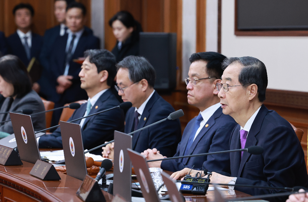 한덕수 권한대행이 복귀 뒤 첫 국무회의를 주재하고 있다.(사진=연합뉴스)