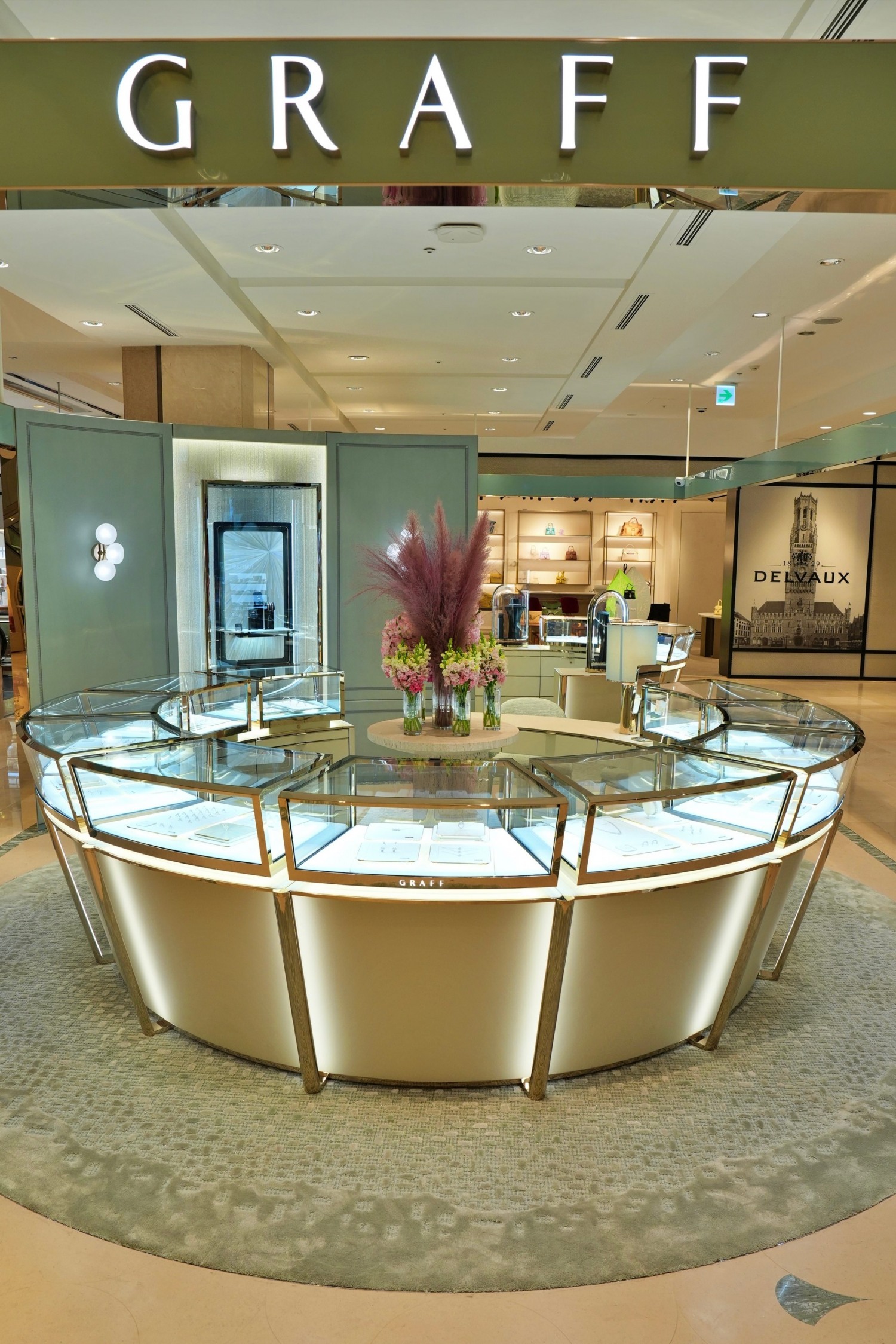 롯데百 본점 ‘반클리프 아펠’, ‘그라프’ 오픈