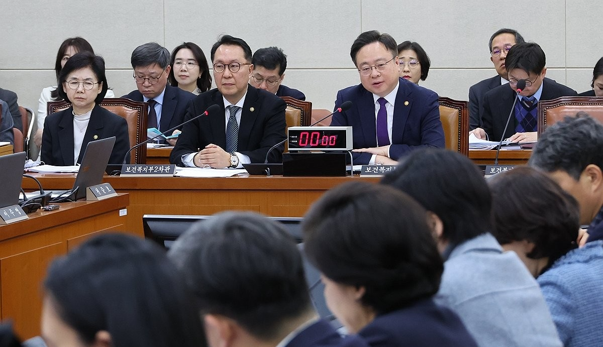 '의료인력 추계위법' 질의에 답하는 조규홍 장관(사진=연합뉴스)